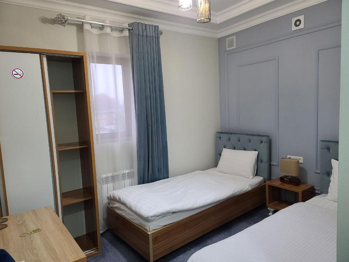 Hotel Plus 1 Samarkand Ngoại thất bức ảnh